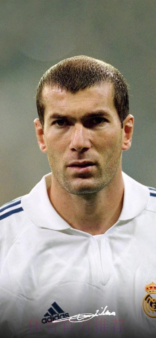 皇马问题男3失良机!齐达内无语转身:不确定他未来